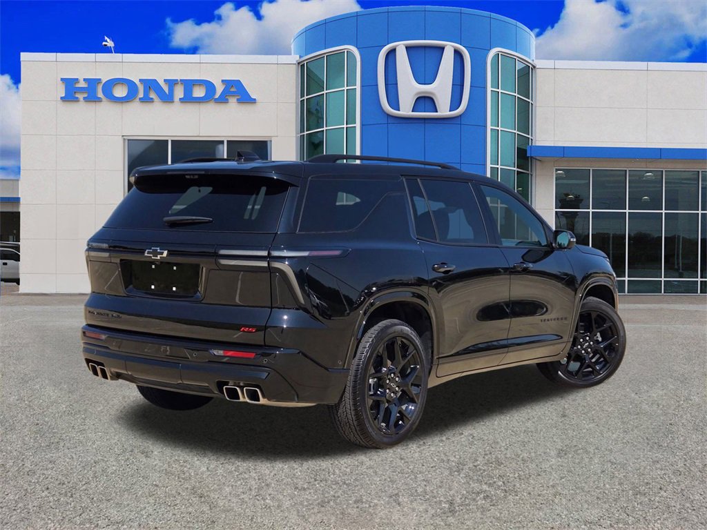 Used 2024 Chevrolet Traverse RS w/ LPO, Floor Liner Package image 3