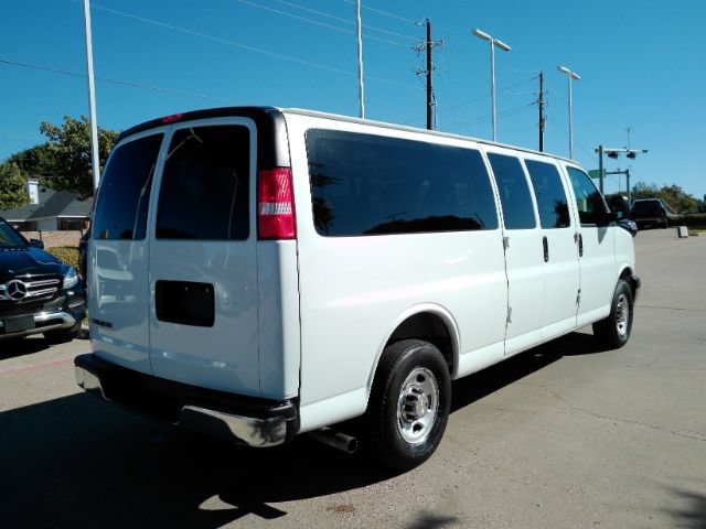 Used 2025 Chevrolet Express 3500 LT w/ LT Preferred Equipment Group RWD image 10
