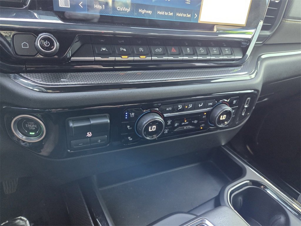 Used 2022 Chevrolet Silverado 1500 ZR2 image 29