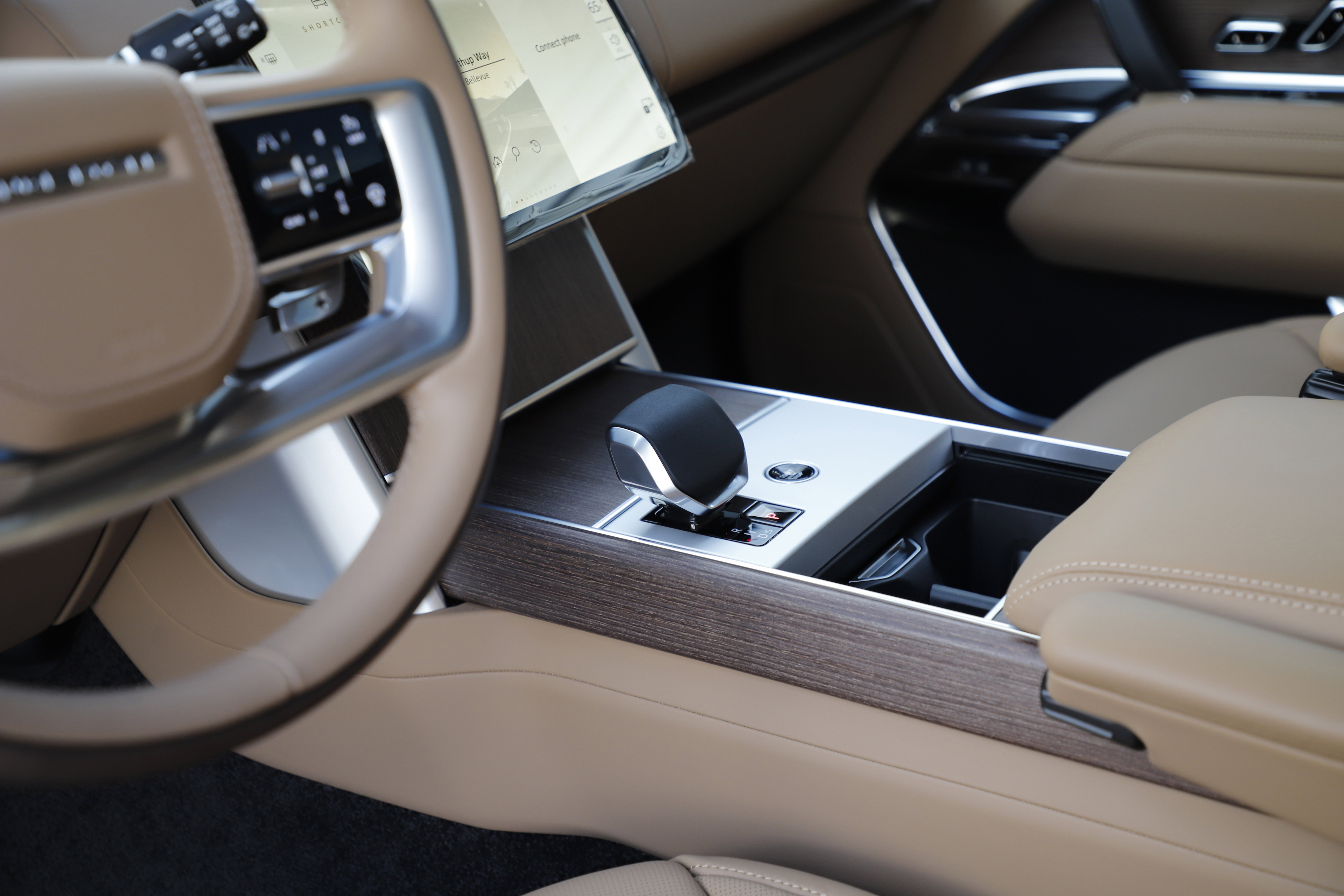 New 2026 Land Rover Range Rover SE image 22