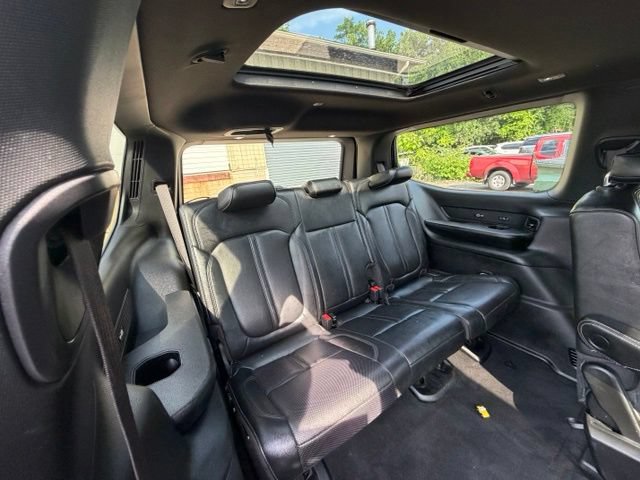 Used 2023 Jeep Wagoneer Series II AWD/4WD image 13
