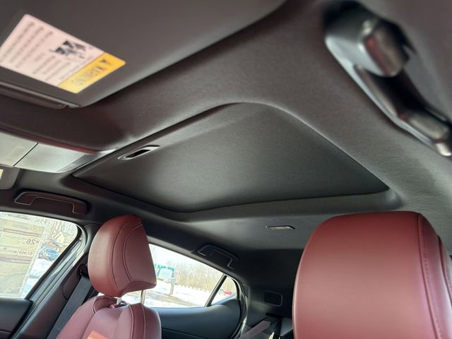 New 2026 MAZDA MAZDA3 Hatchback w/Premium Plus Pkg image 23