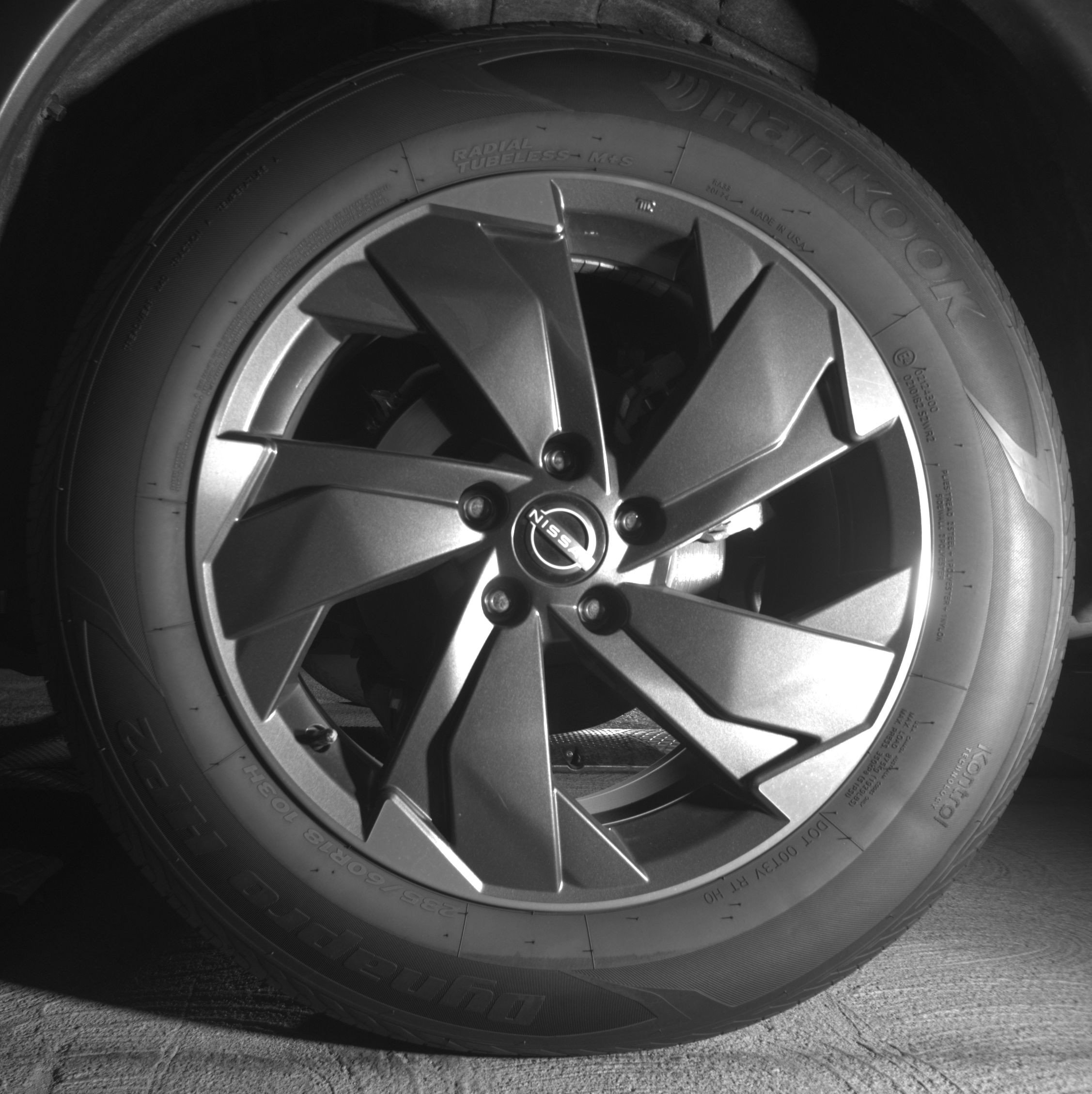 Used 2025 Nissan Rogue SV image 14