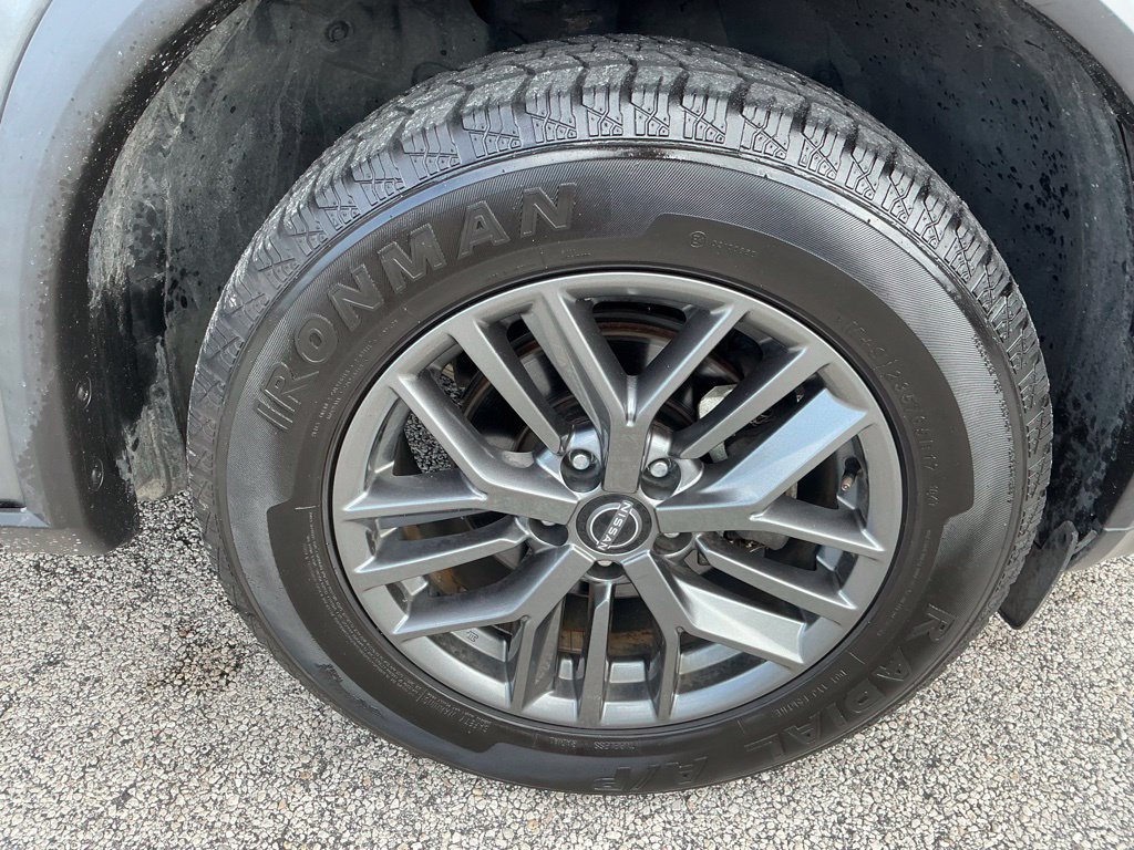 Used 2023 Nissan Rogue S AWD/4WD image 14