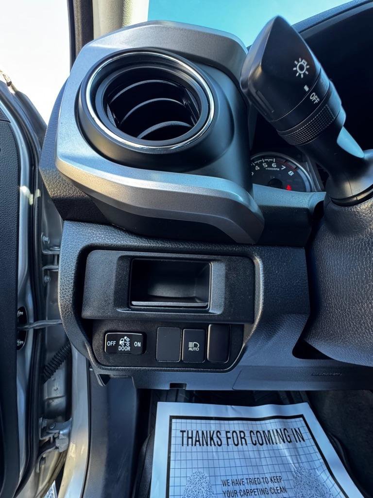 Used 2019 Toyota Tacoma SR5 image 10