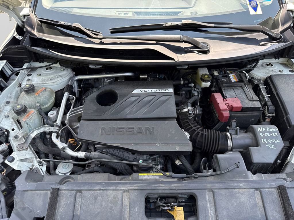 Used 2022 Nissan Rogue SL w/ SL Premium Package image 13