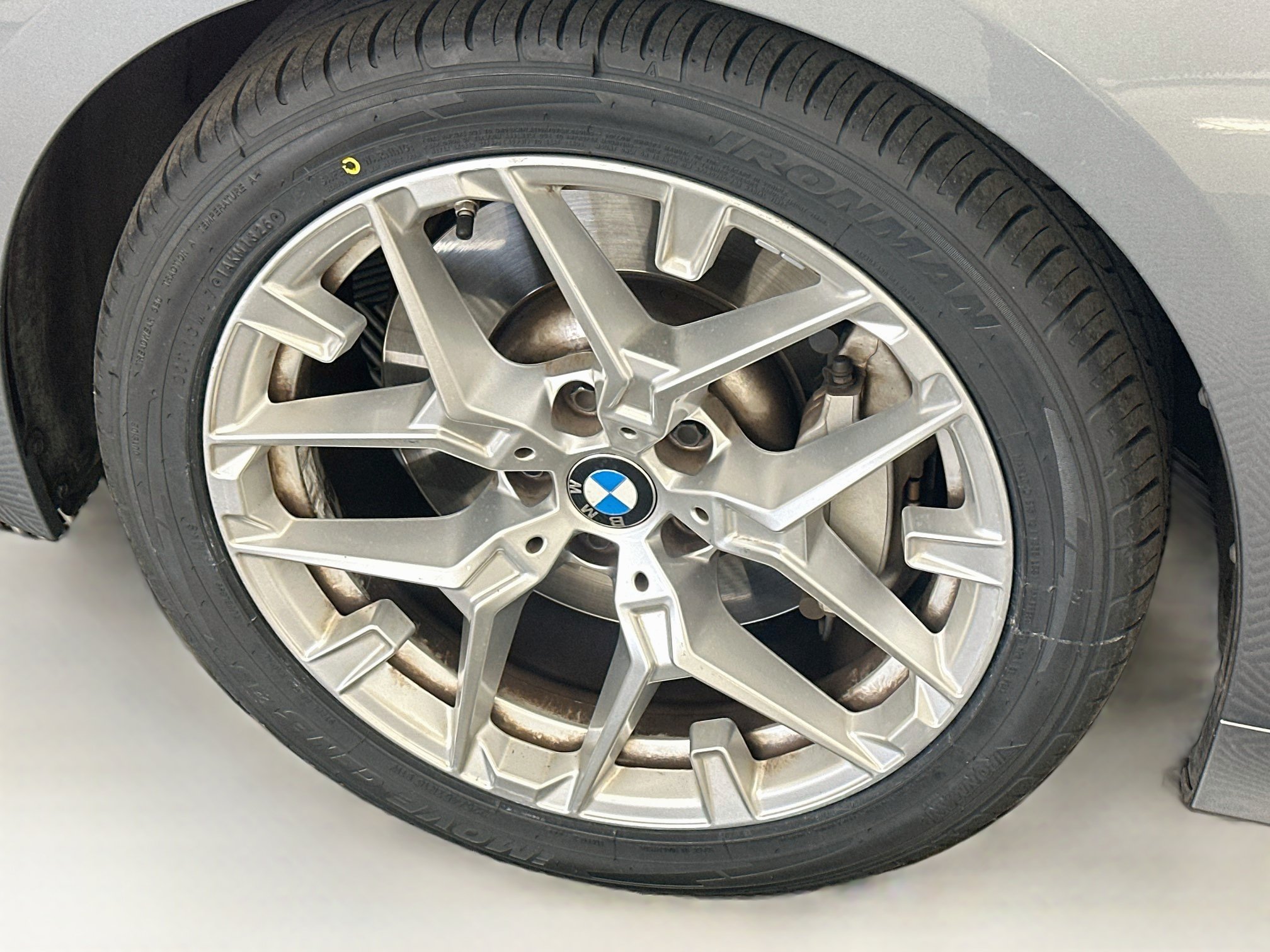 Used 2025 BMW 330i xDrive Sedan AWD/4WD image 36