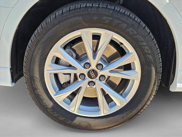 Used 2024 Audi Q3 2.0T Premium image 21