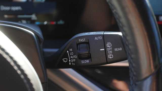 Used 2024 BMW X7 xDrive40i w/ Executive Package AWD/4WD image 33