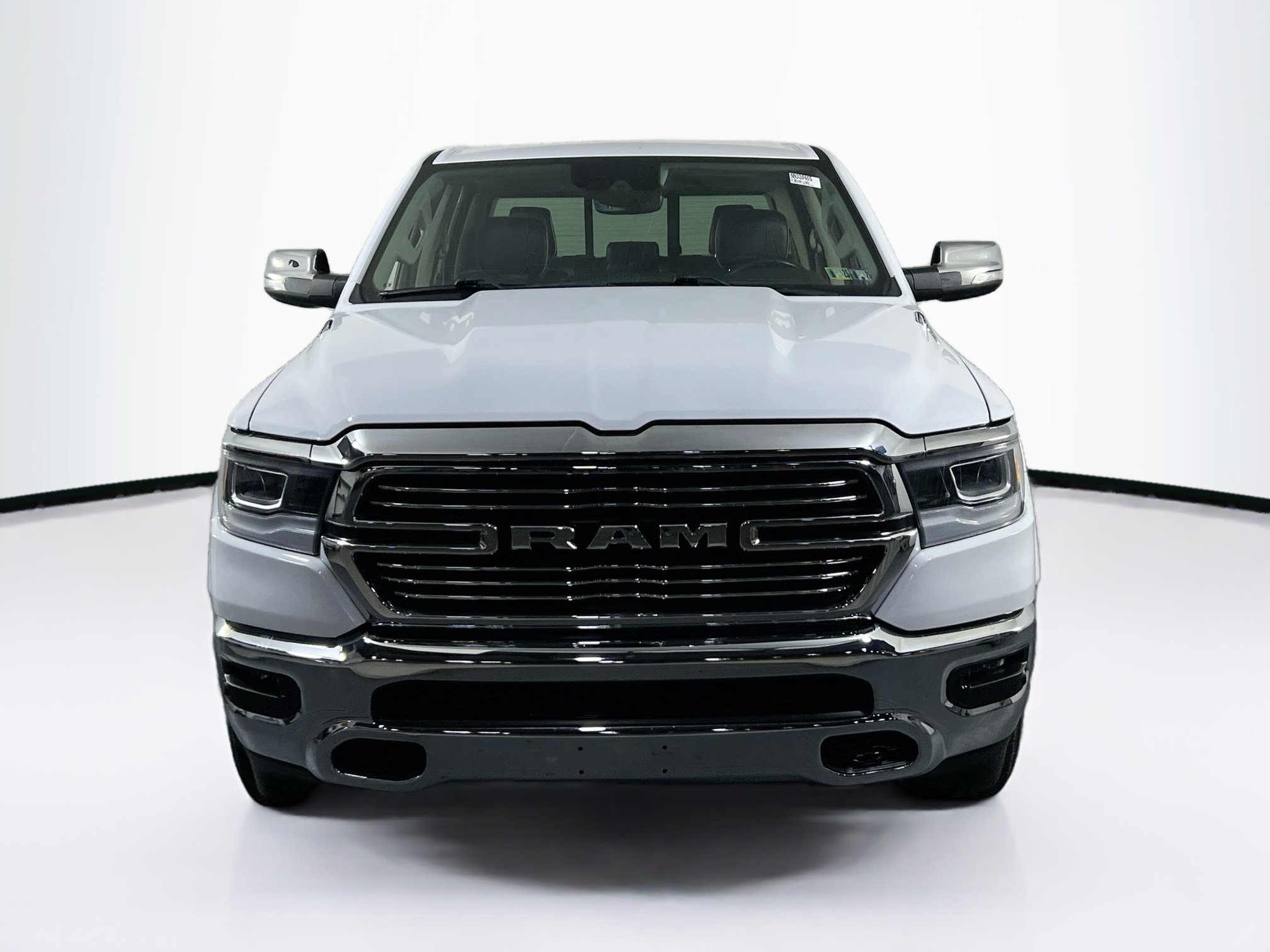 Used 2022 RAM 1500 Laramie AWD/4WD image 2