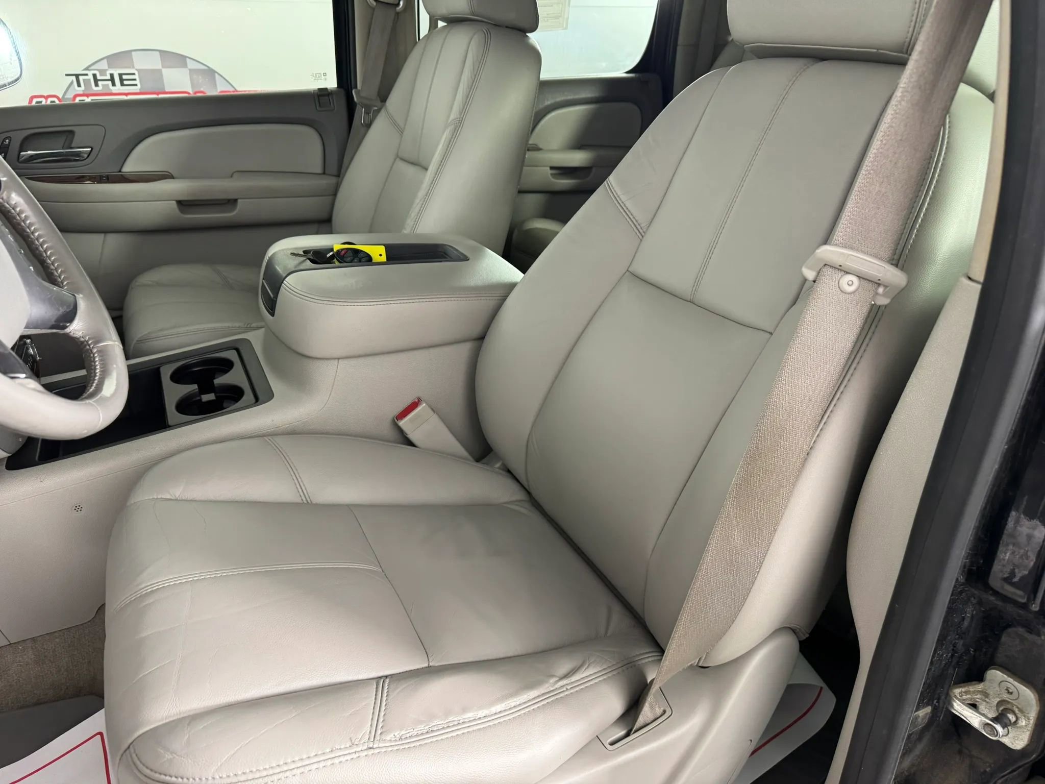 Used 2007 Chevrolet Suburban LTZ w/ LTZ Preferred Equipment Group AWD/4WD image 34