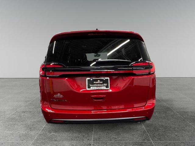 New 2026 Chrysler Pacifica Select image 22