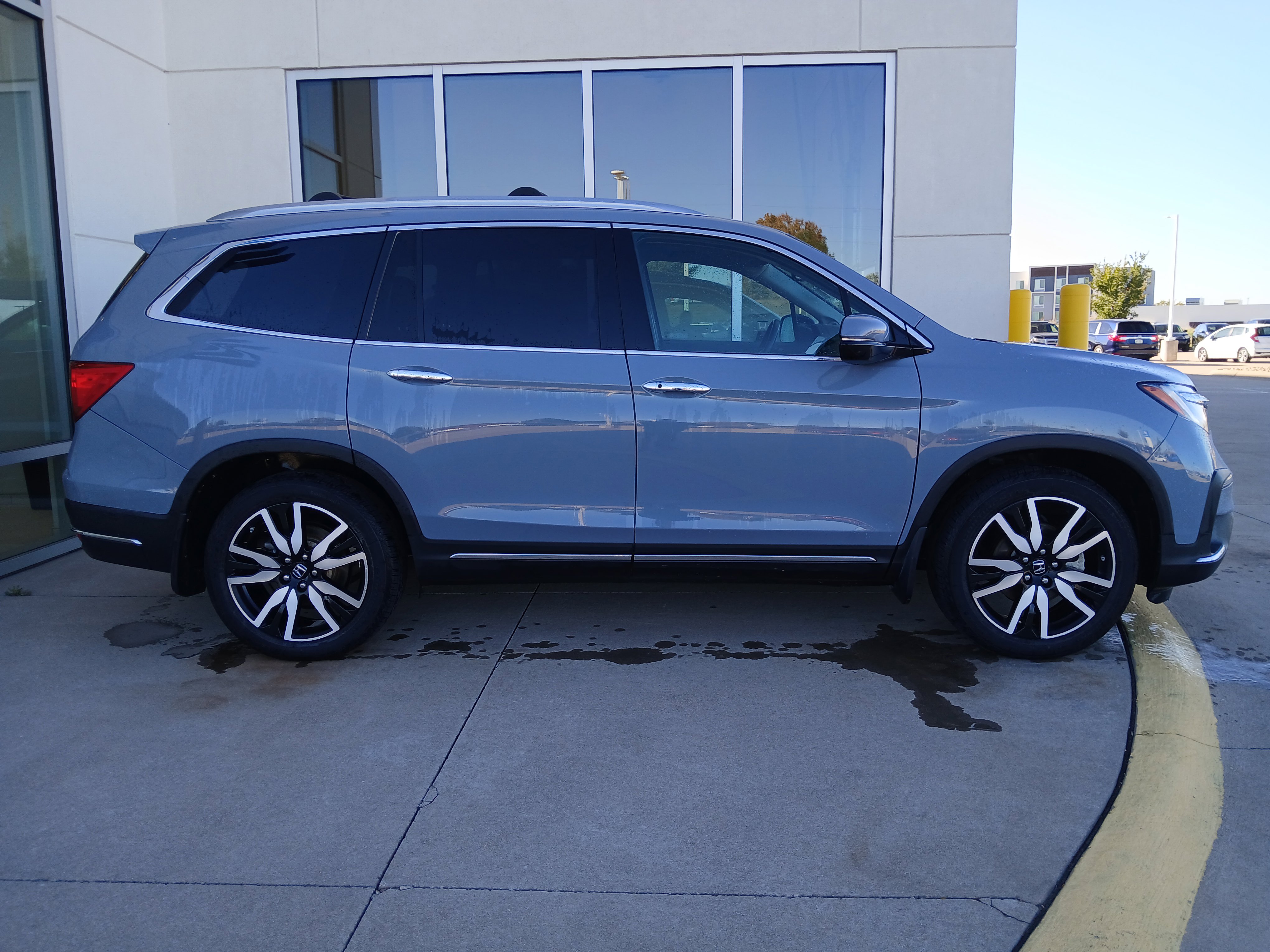 Used 2022 Honda Pilot Touring image 6