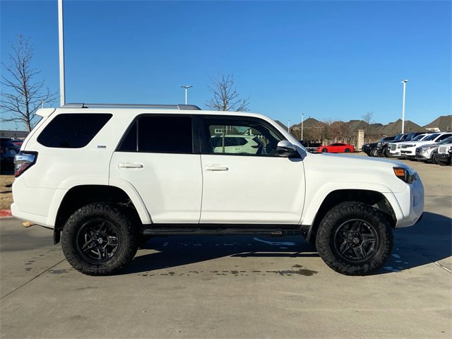 Used 2016 Toyota 4Runner SR5 image 8