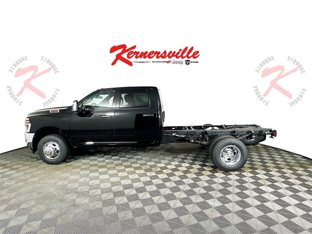 New 2026 RAM 3500 Tradesman image 4