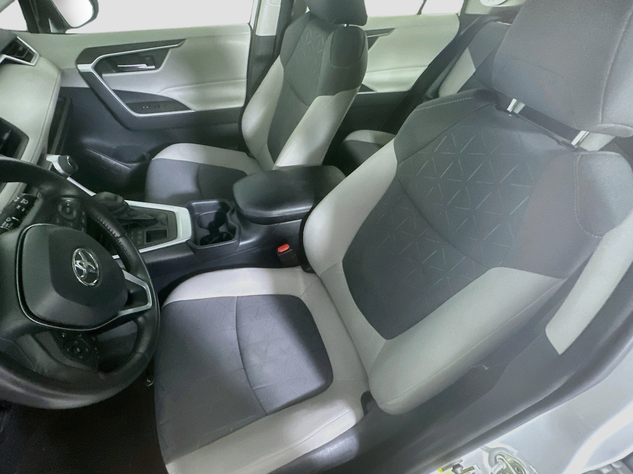Used 2019 Toyota RAV4 XLE w/ Convenience Package AWD/4WD image 13