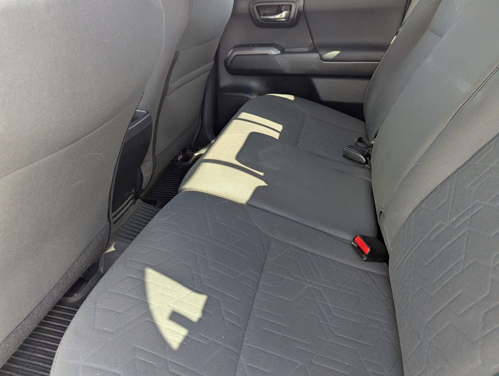 Used 2017 Toyota Tacoma TRD Off-Road w/ Tow Package image 14