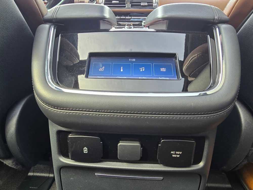 Used 2023 Lincoln Navigator Reserve image 38