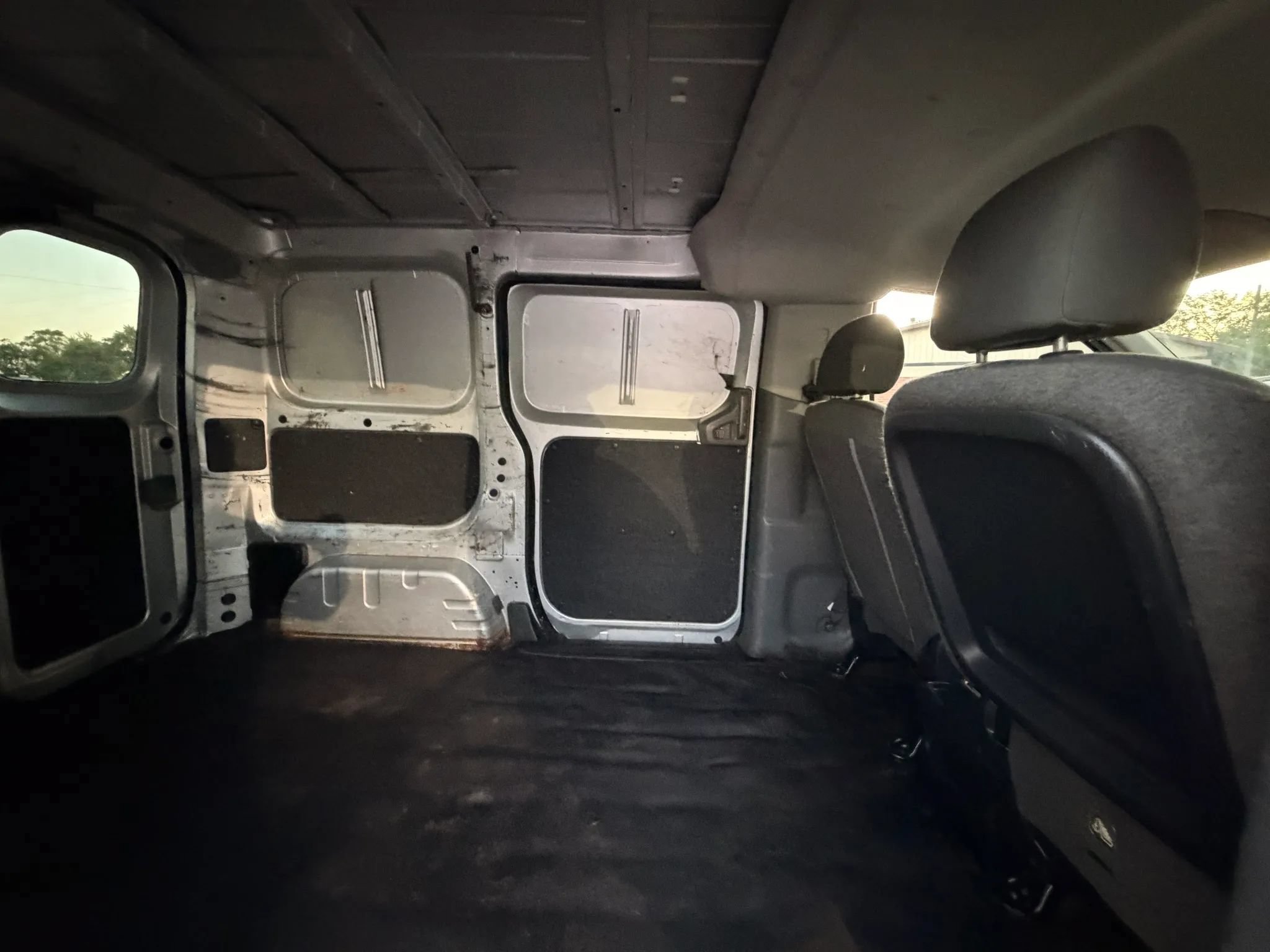 Used 2015 Nissan NV200 S w/ Back Door Glass Package FWD image 21