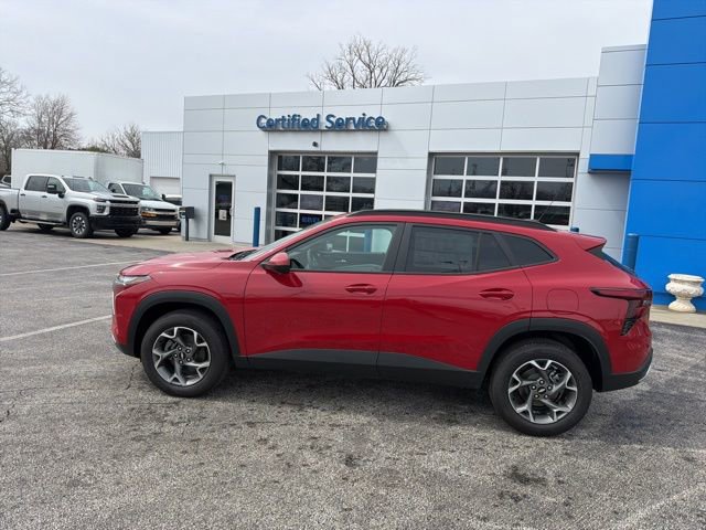 New 2026 Chevrolet Trax LT w/ Driver Confidence Package FWD image 5