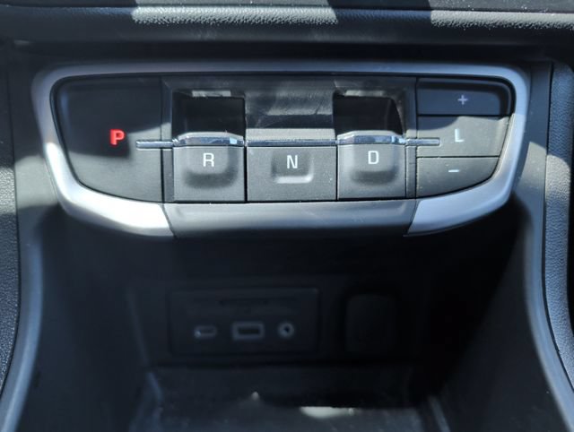 Used 2024 GMC Terrain SLE w/ Driver Convenience Package FWD image 20