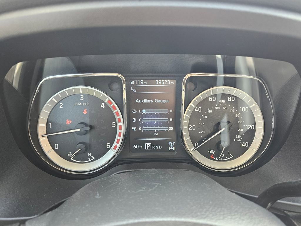 Used 2017 Nissan Titan PRO-4X w/ Pro-4x Convenience Package AWD/4WD image 20