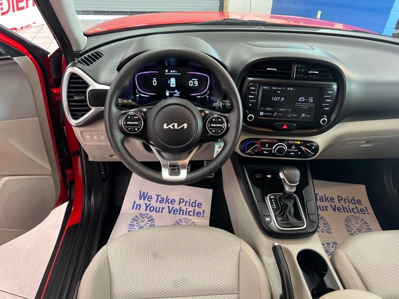 Certified 2024 Kia Soul LX FWD image 26