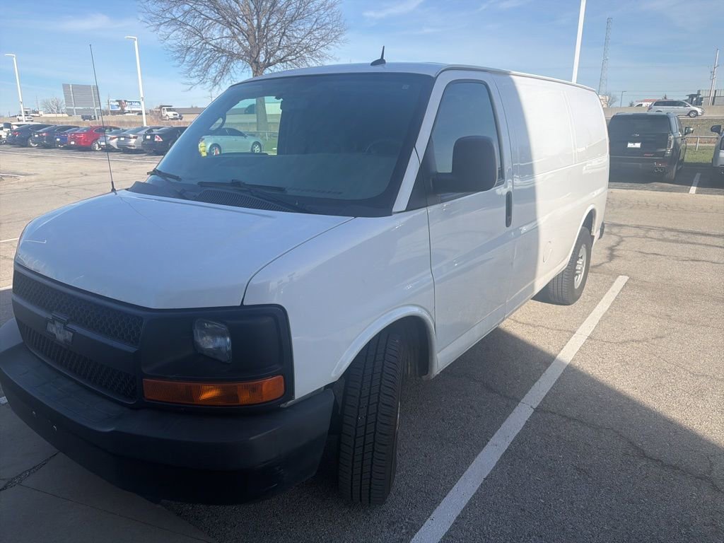 Used 2015 Chevrolet Express 2500 image 1