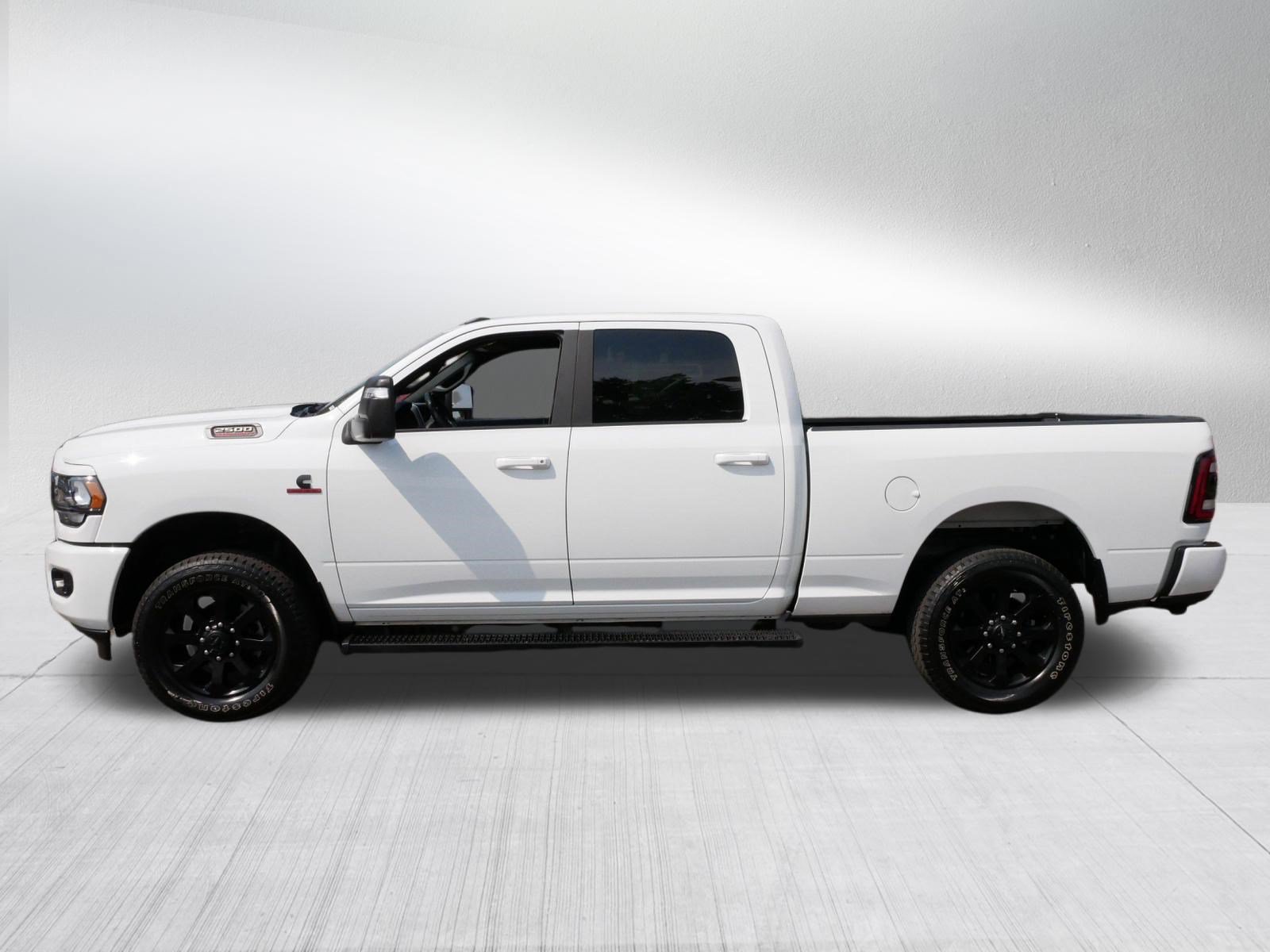 Used 2024 RAM 2500 Big Horn w/ Night Edition AWD/4WD image 4
