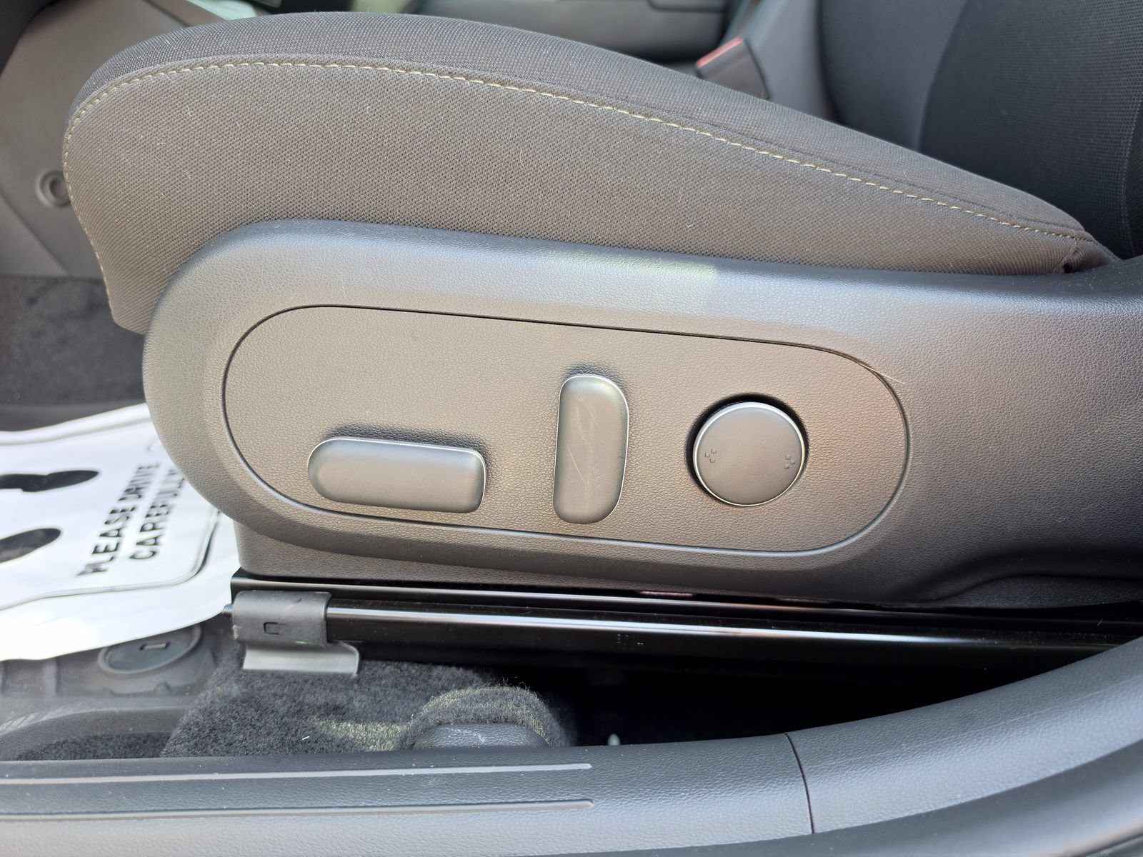 Used 2025 Hyundai Kona SEL FWD image 22