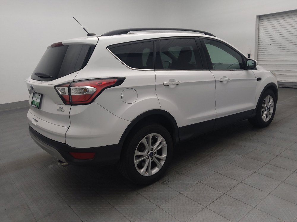 Used 2018 Ford Escape SE FWD image 10
