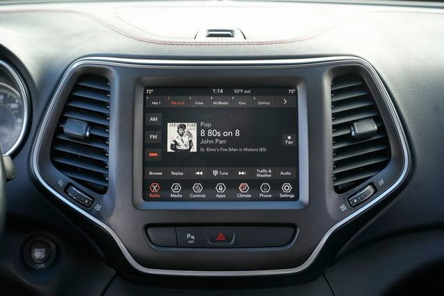Used 2019 Jeep Cherokee Trailhawk w/ Cold Weather Group image 40