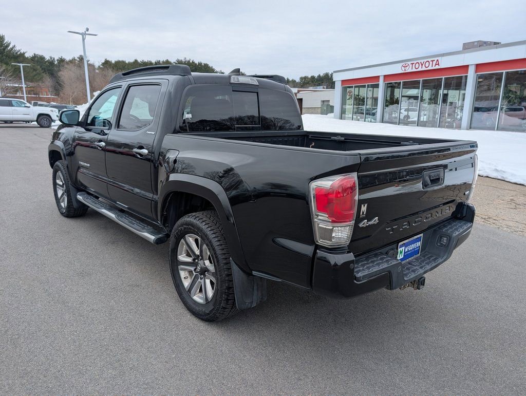 Used 2018 Toyota Tacoma Limited image 3