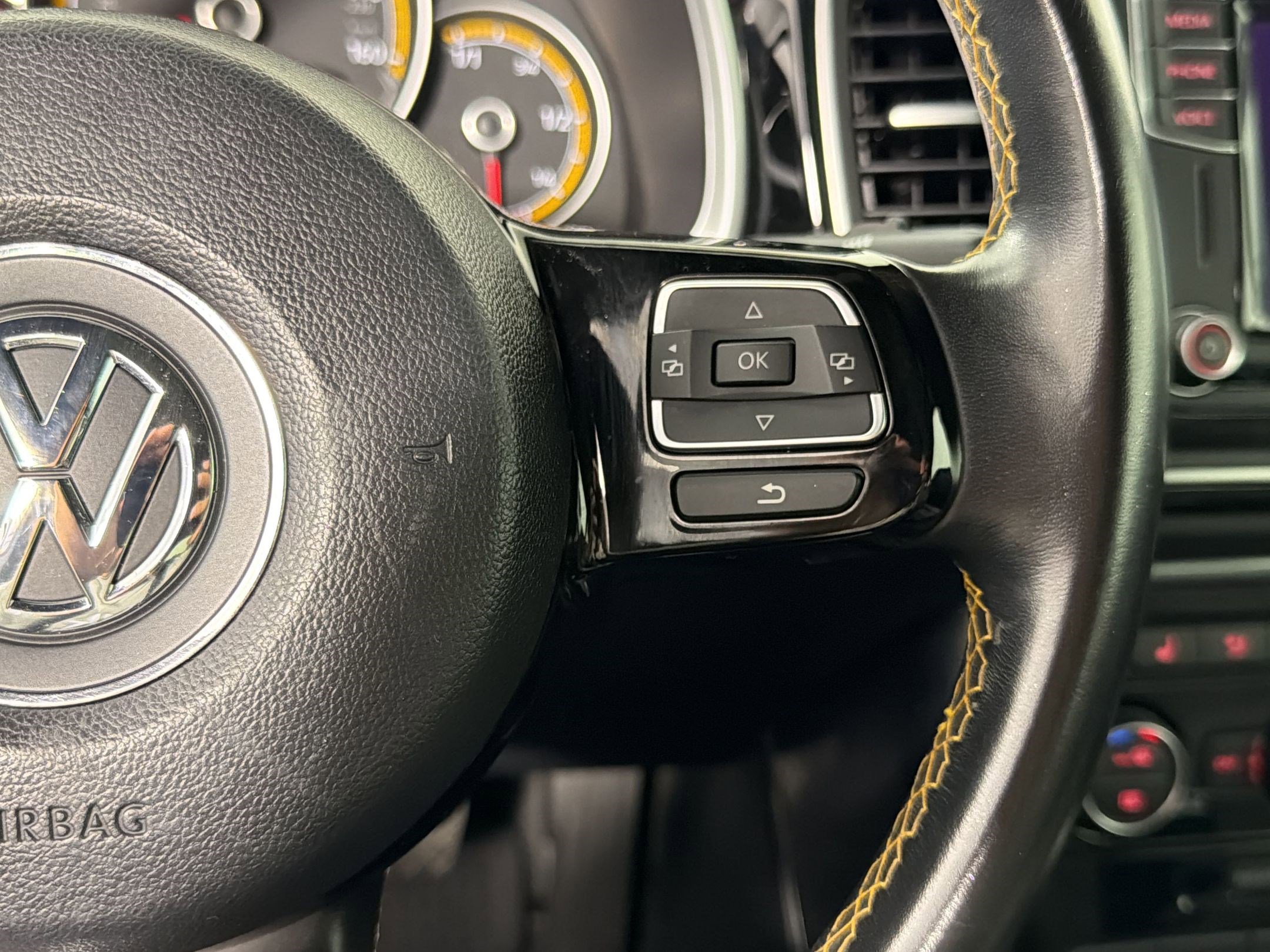 Used 2017 Volkswagen Beetle 1.8T Dune image 22