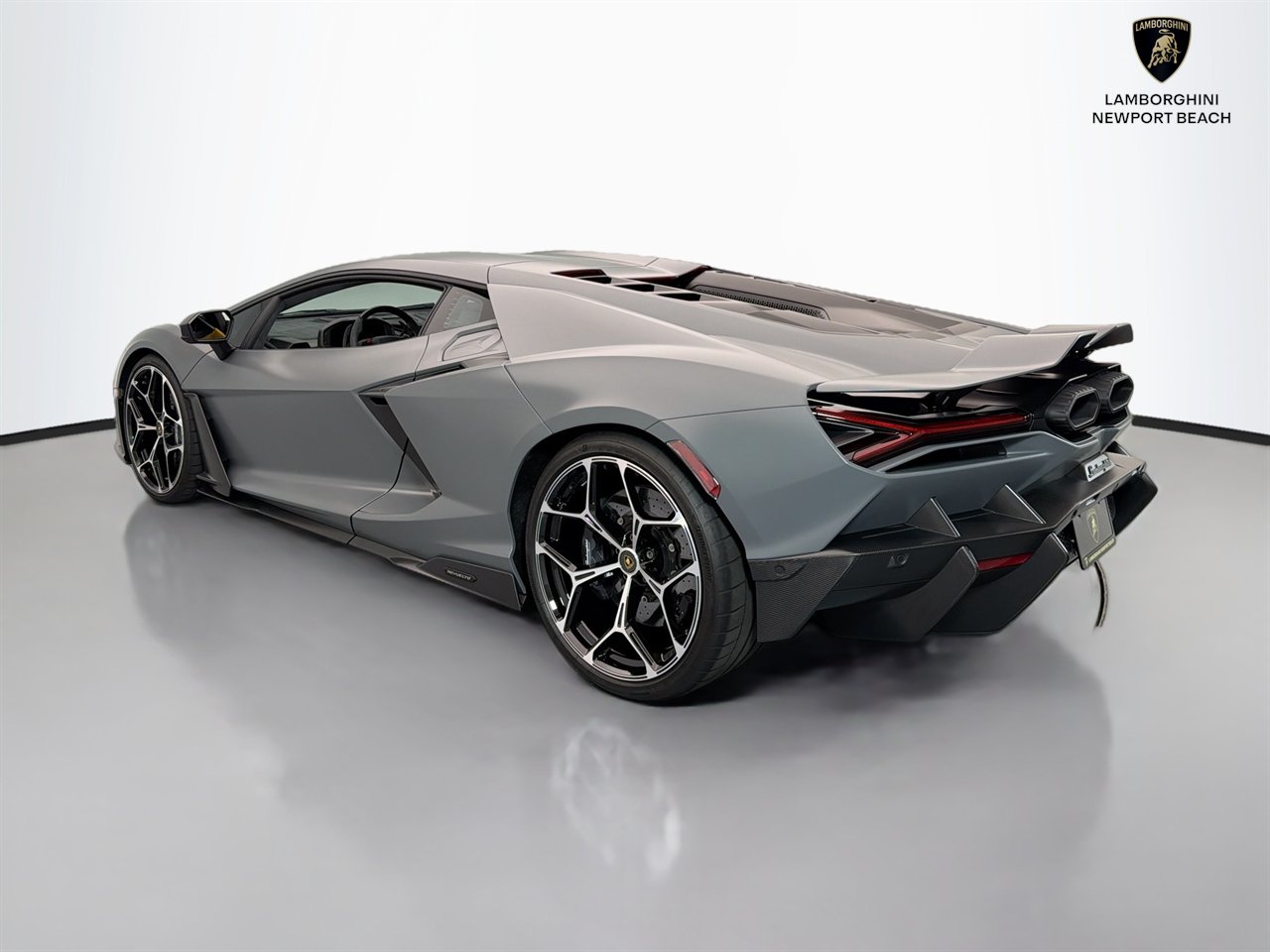 Used 2025 Lamborghini Revuelto AWD/4WD image 42