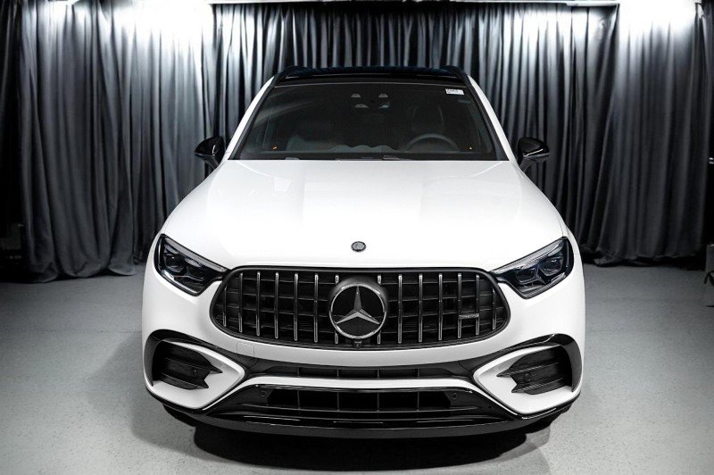 New 2026 Mercedes-Benz GLC 43 AMG 4MATIC image 2