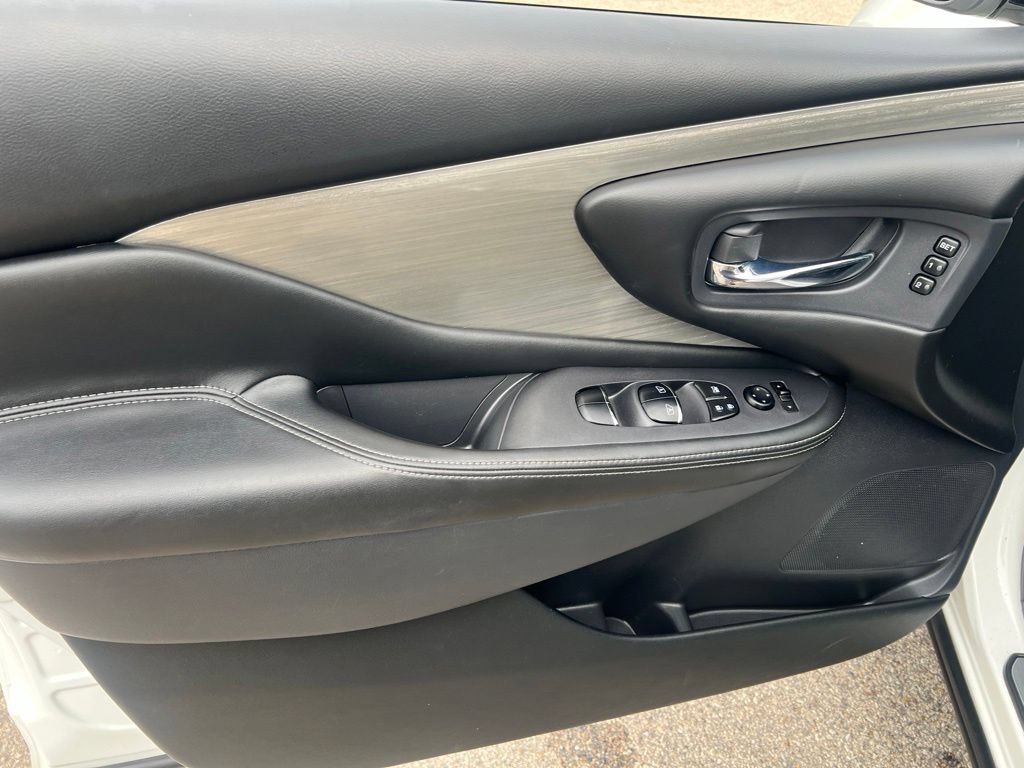 Used 2018 Nissan Murano SL w/ Cargo Package FWD image 7