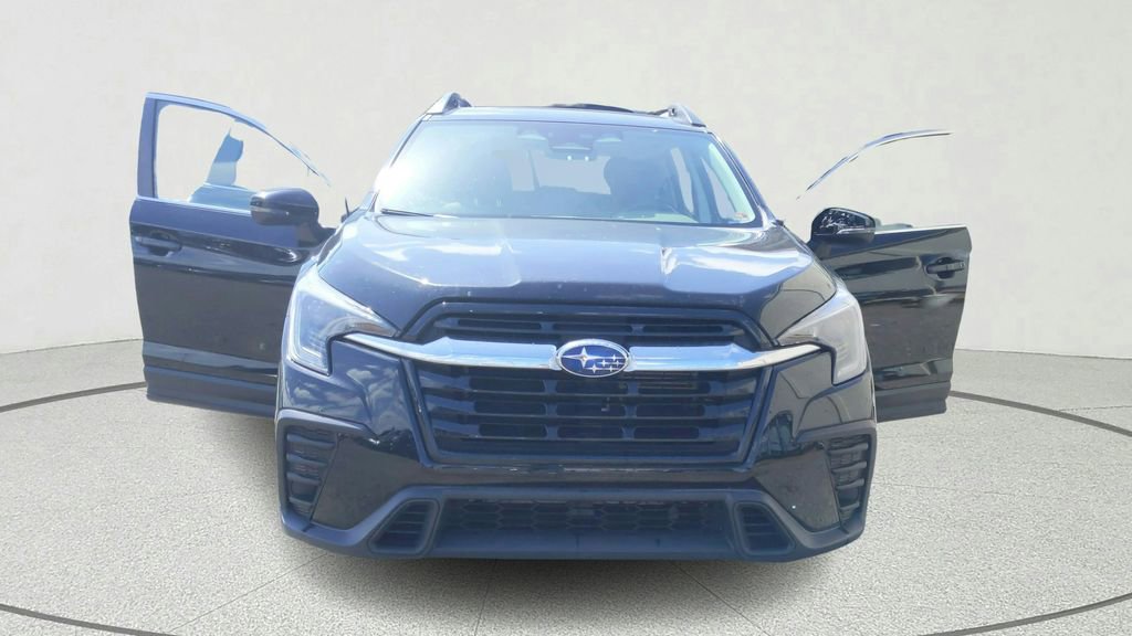 Used 2023 Subaru Ascent Premium image 9