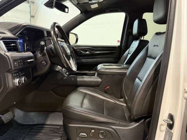 Used 2021 GMC Yukon Denali AWD/4WD image 14