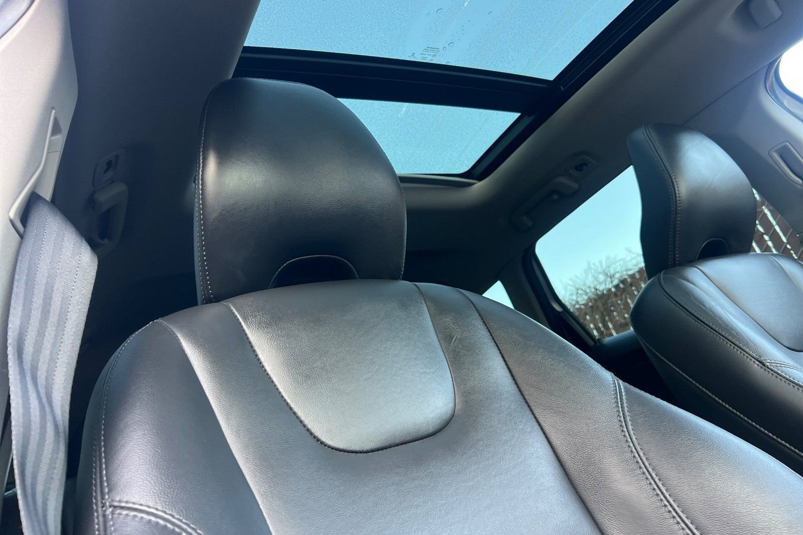 Used 2017 Volvo XC60 T5 Inscription w/ Advanced Package image 16