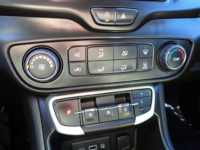 Used 2022 GMC Terrain SLE w/ LPO, Cargo Package image 17