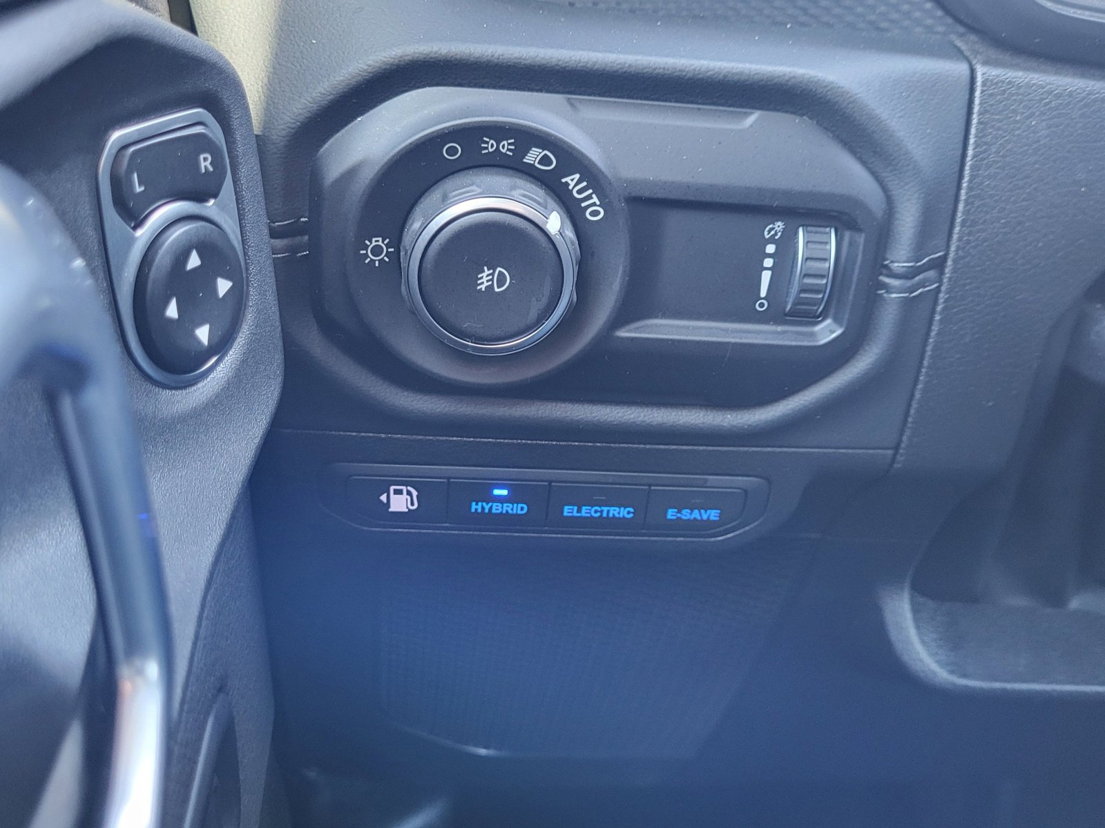 Used 2024 Jeep Wrangler Unlimited Rubicon 4xe image 38