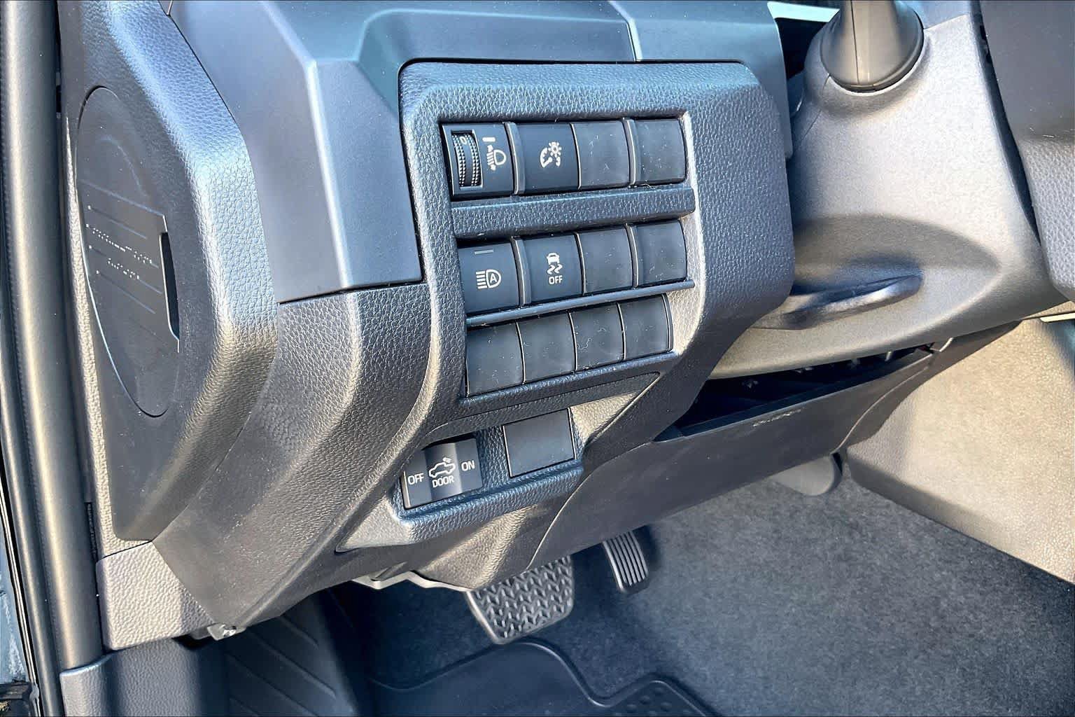 Used 2026 Toyota Tacoma SR RWD image 19