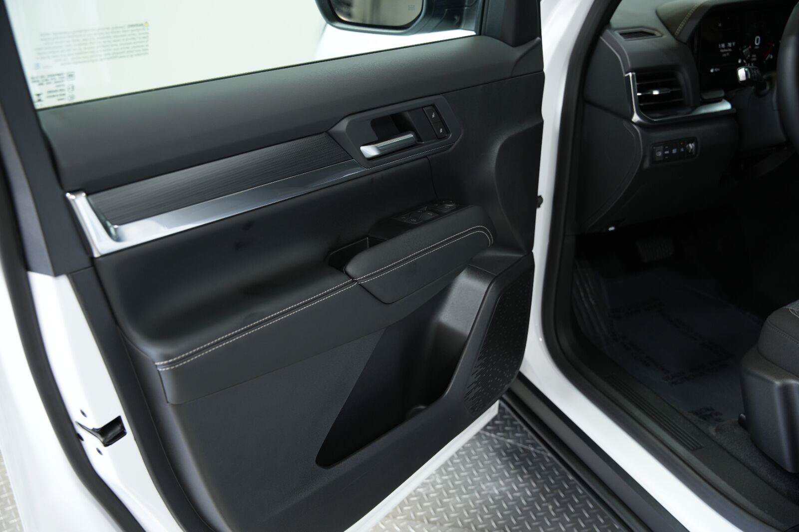New 2027 GMC Terrain Elevation w/ Black Edition FWD image 24