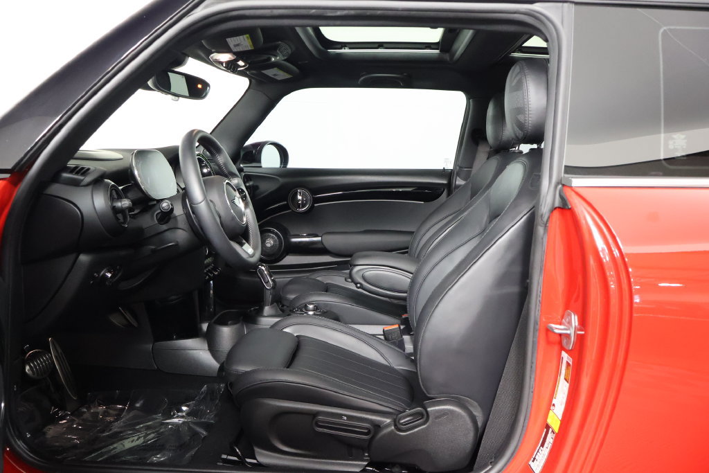 Used 2023 MINI Cooper John Cooper Works w/ Driver Assistance Package FWD image 10