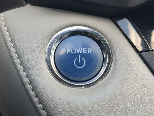 Used 2017 Toyota RAV4 Limited w/ Advanced Technology Package AWD/4WD image 34