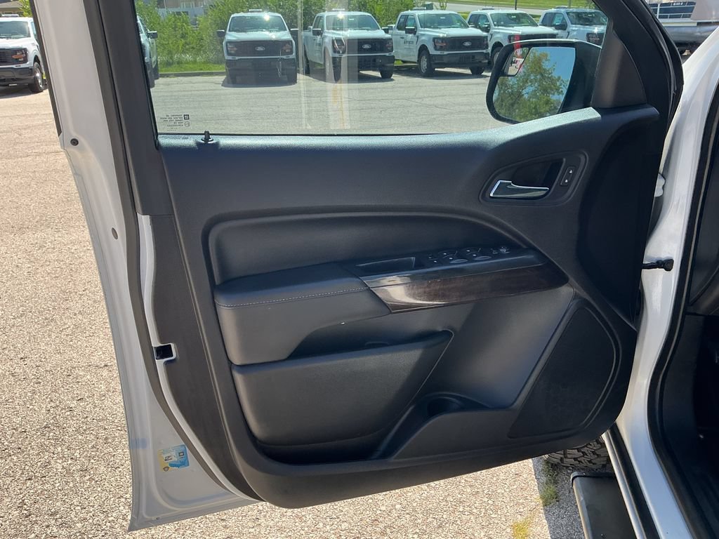 Used 2017 GMC Canyon SLE w/ SLE Convenience Package RWD image 13