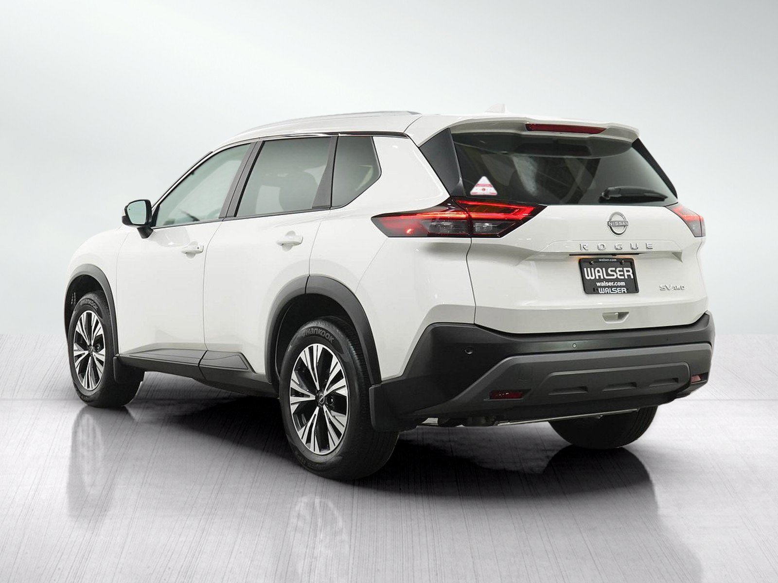 Used 2023 Nissan Rogue SV w/ SV Premium B Package AWD/4WD image 3
