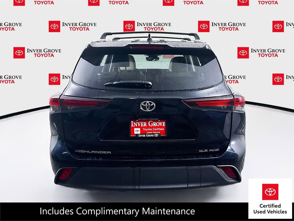 Certified 2024 Toyota Highlander XLE image 7