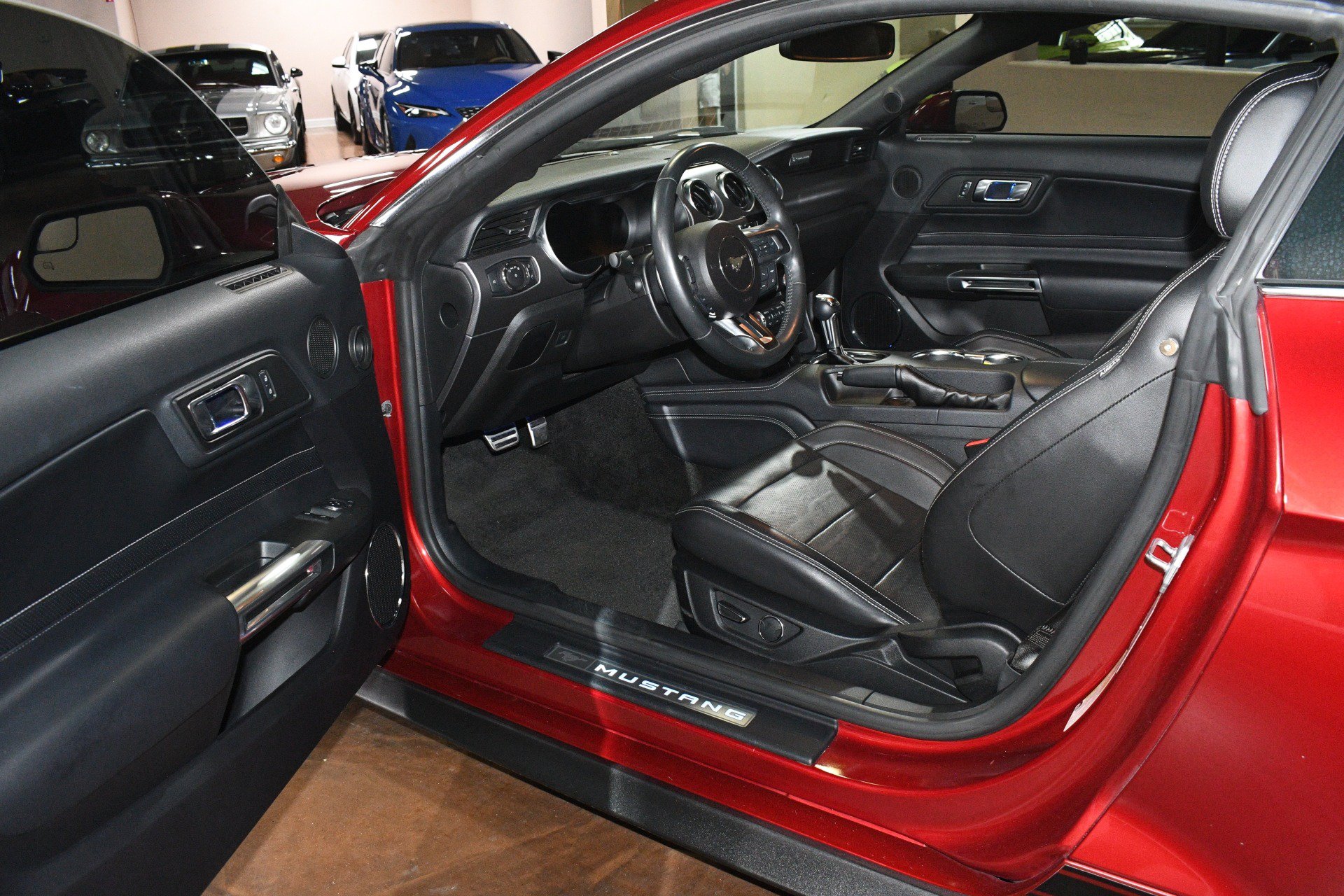 Used 2018 Ford Mustang Premium w/ Equipment Group 201A RWD image 47